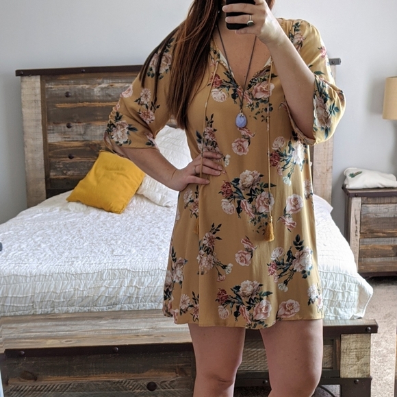 🆕🌿SUNDANCE FLORAL DRESS🌿 - Picture 5 of 15